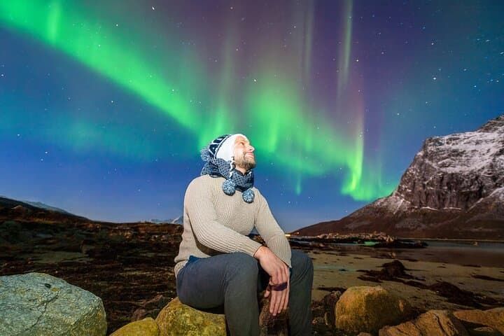 Tromsø: Small Group Northern Lights Tour with Expert Guide & Photos photo 4