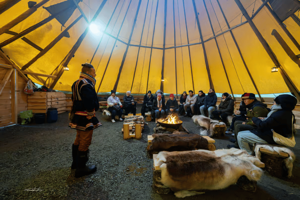 Tromsø: Reindeer Feeding & Sami Culture Experience photo 13