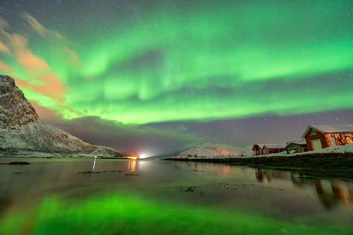 Tromsø: Northern Lights Tour with French-Speaking Expert Guides and Photos photo 4